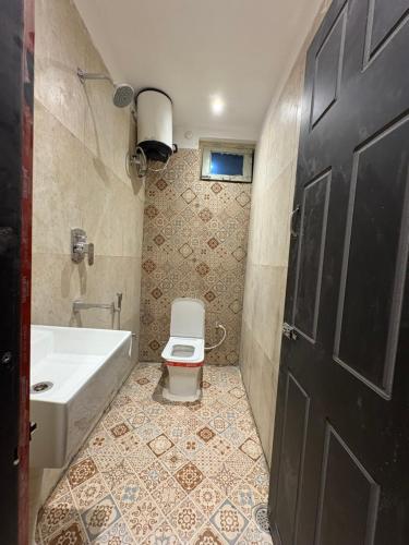 Ένα μπάνιο στο Himalayan home stay
