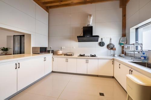 Dapur atau dapur kecil di Jian Chuan Sha Xi Sha Ping Having You In This Life NO.2Courtyard