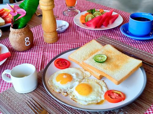 Jídlo v kempu nebo okolí