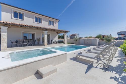 Villa Niko