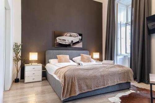 Sweet 3 Rooms Complex, Shopping Paradise Mariahilfer