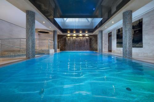 Piscina di Hotel&Spa Stary Dziwnów basen swimming pool o nelle vicinanze