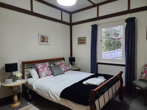 Katil atau katil-katil dalam bilik di Bowen Toft Villa- New Listing
