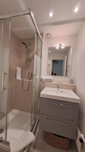 Beau studio centre Cannes Maréchal Juin