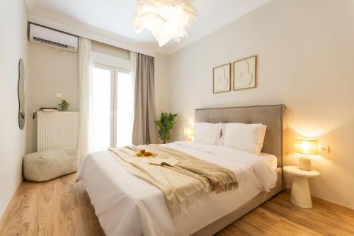 Stylish Renovated 2BR Near Metro & Sea