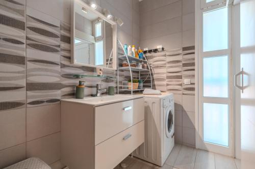 Φωτογραφία από το άλμπουμ του Appartment Greta POOL & WIFI & GARDENVIEW & 24H SECURITY σε Costa Del Silencio