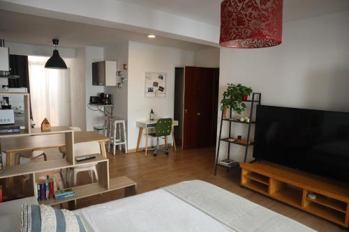 Studio Cervantes - 100m Beach & City Center