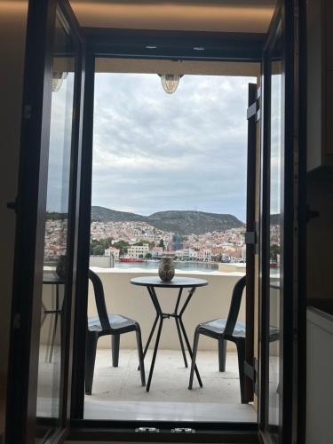 Balkón nebo terasa v ubytování Unique Penthouse with Mytilene View - Port Apartments