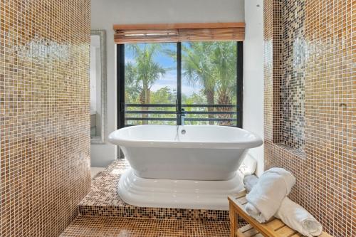 Bany a Villa Retro Luxe