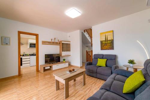 Villa Amparo gym, pool and spa