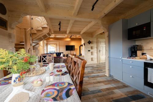 Kuchyň nebo kuchyňský kout v ubytování WillaTritri 2 Butikowy dom wakacyjny