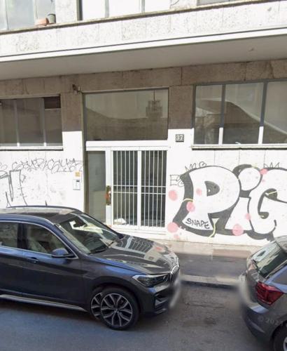 Design Studio in Milan, Metro, AC and Wifi