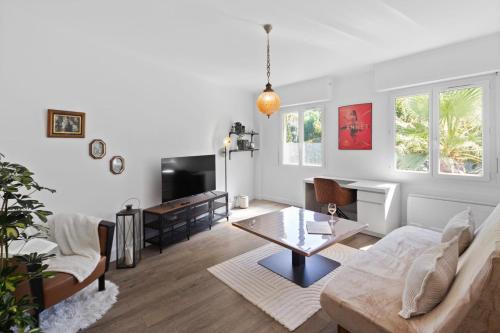 Le Tivoli - City Centre - Quiet - Spacious