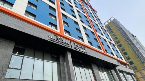 Το κτήριο όπου στεγάζεται  το ξενοδοχείο διαμερισμάτων