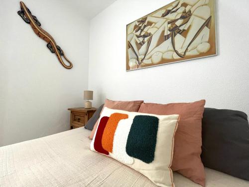El Viñero, Apartamento con garajeにあるベッド
