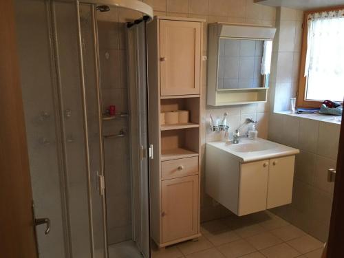 Η κουζίνα ή μικρή κουζίνα στο Grosses Haus für Familienferien in Region Lenzerheide