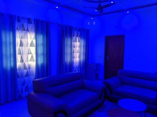 Un lugar para sentarse en 1 chambre salon a cotonou FIDROSSÈ PLAGE AVEC VUE SUR LA MER