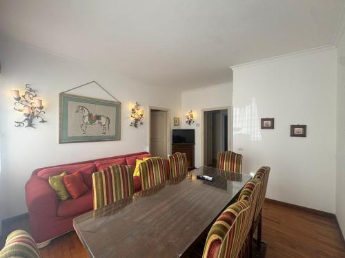 2-Level Flat with Terrace in the Heart of Rome