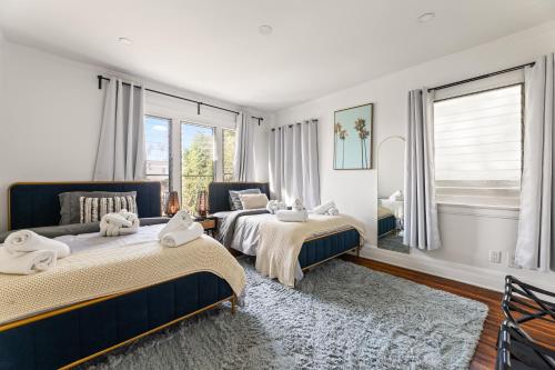 Los Angeles charming big house, king bed, parking, EV photo 48