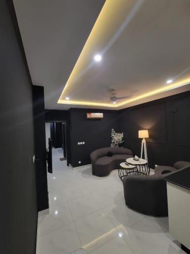 Imagem da galeria de Elevate Your Living Experience in zameen Opal Apartments em Lahore