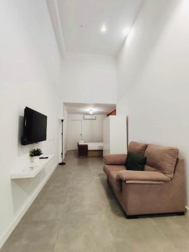 ZONA LUXURY 2 a 5 min de la ESTACIÓN DE TREN Y BUS MARÍA ZAMBRANO