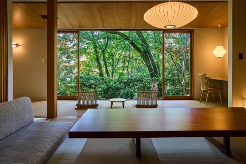 Coin salon dans l'établissement Jinya Ryokan
