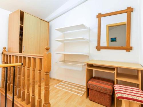 Apartments Manda - One Bedroom Apartment With Terrace A1