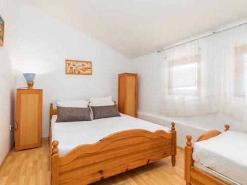 Apartments Manda - One Bedroom Apartment With Terrace A3
