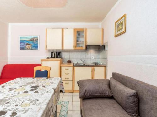 Apartments Manda - One Bedroom Apartment With Terrace A3
