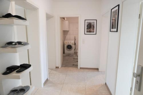 Bilik mandi di M House Do Modernes Privatzimmer mit Balkon & Self Check-in