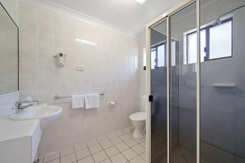 Koupelna v ubytování Comfort Inn Glenfield