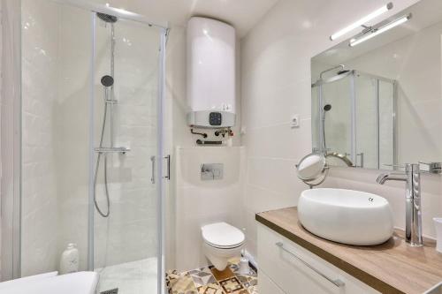 Bonne Nouvelle Paris 2e Charmant appartement 4P
