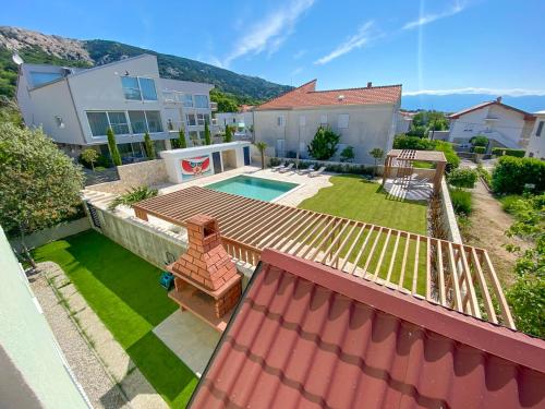 ANESA - Apartment Baska mit Privatterrasse, Laube und Grill sowie große Poolarea