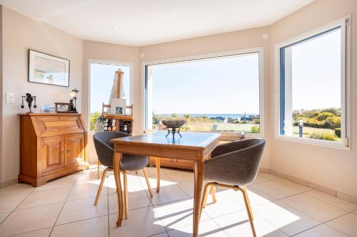 Galería fotográfica de Chambres vue mer 300m plage en Plogoff