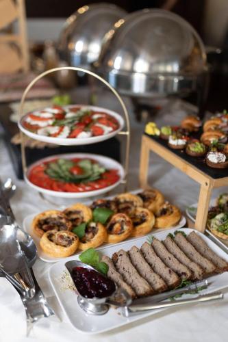 Jídlo v hotelu nebo okolí