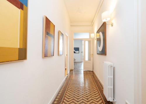 Apartamento Modernista 230 m - 7 Hab - Gran Vía Eixample - Grupos 13 pax- 4 baños- 8min a pie Passeig Gràcia photo 35