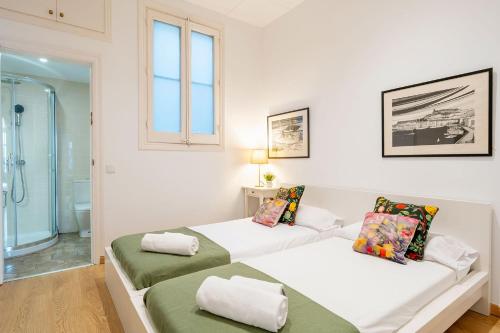Apartamento Modernista 230 m - 7 Hab - Gran Vía Eixample - Grupos 13 pax- 4 baños- 8min a pie Passeig Gràcia photo 28