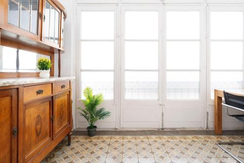 Apartamento Modernista 230 m - 7 Hab - Gran Vía Eixample - Grupos 13 pax- 4 baños- 8min a pie Passeig Gràcia photo 43