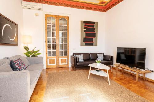Apartamento Modernista 230 m - 7 Hab - Gran Vía Eixample - Grupos 13 pax- 4 baños- 8min a pie Passeig Gràcia photo 12