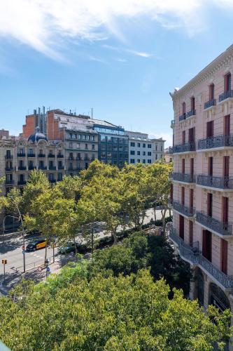Apartamento Modernista 230 m - 7 Hab - Gran Vía Eixample - Grupos 13 pax- 4 baños- 8min a pie Passeig Gràcia photo 67
