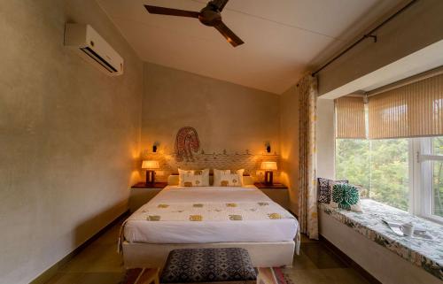 Ein Bett oder Betten in einem Zimmer der Unterkunft Tehla Bagh