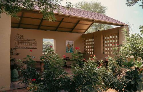 Ein Garten an der Unterkunft Tehla Bagh