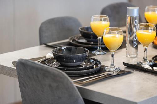 ドバイにあるLuxury Grande Suites by Hostiva - Full Burj Khalifa Viewのギャラリーの写真