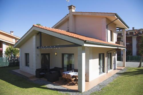 Villa Playa de Barro con jardín - Llanes