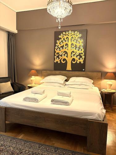 Art Interior Apartment in Athens next to Metro Stations & All Hospitals