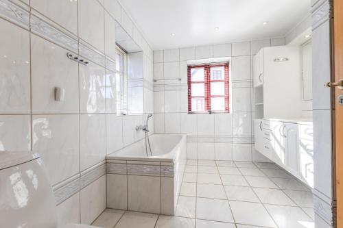 Et badeværelse på 3007Møllehuset - Stuehus