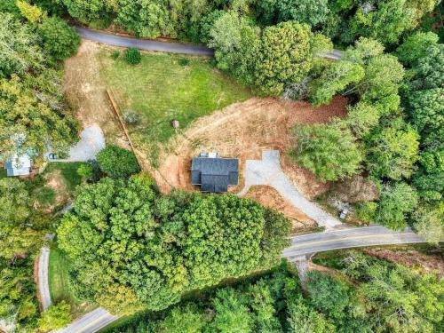 Landskap semula jadi dekat dengan rumah percutian