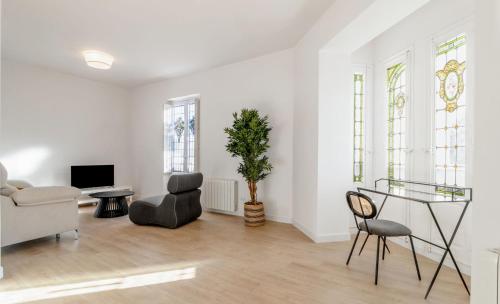 Modern and Bright - 3 Bedrooms 3 Bathrooms - Goya