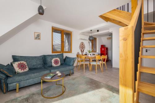 Orzeł 33 GiewontView Two-Story Apartment by Renters Prestige