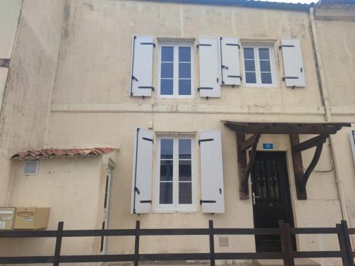 Maison de ville Pons Centre